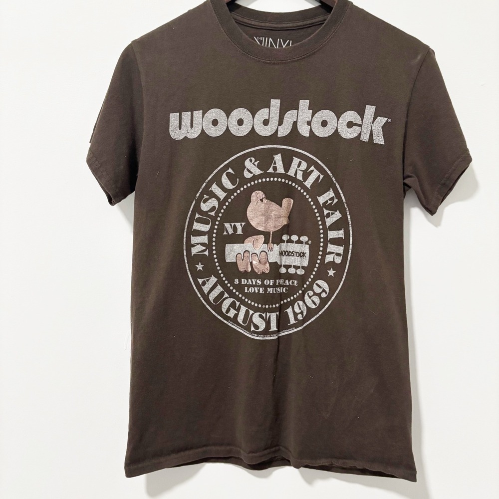 Vinyl Icons Woodstock T-Shirt Womens Size XS Brown Graphic 1969 Music Fair Tee